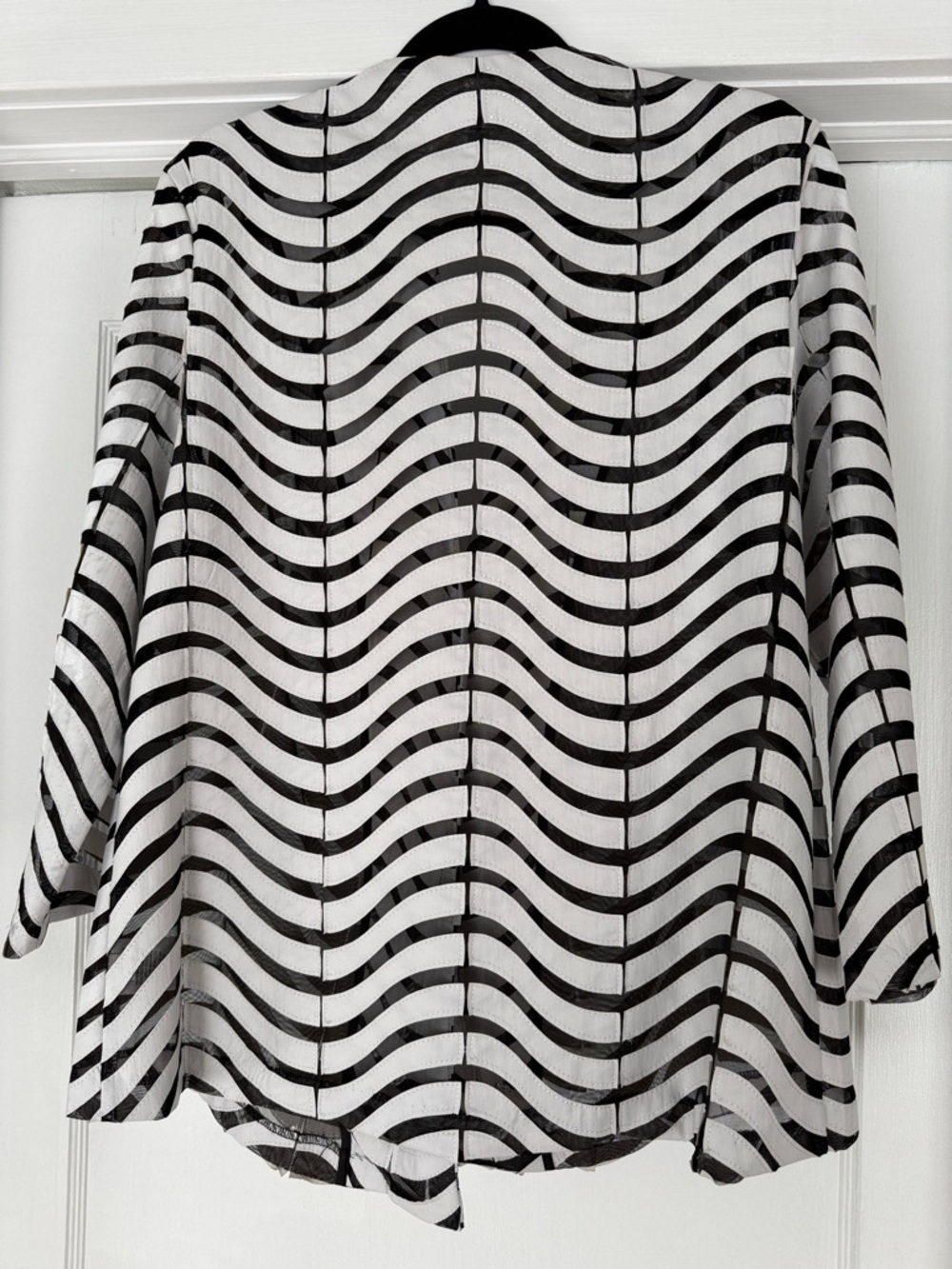 JM Collection Black and White Wave-Stripe Open Front Jacket - Picture 3 of 5